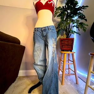 Stamp10 Women’s embroidered denim jeans